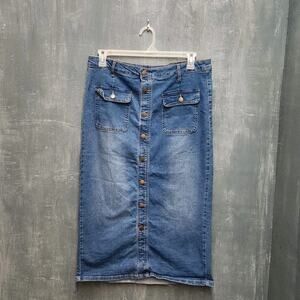 Baccini Maxi Fau button-down patch pocket long denim skirt. Size 12 Stretch